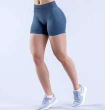 Load image into Gallery viewer, Seamless Yoga Shorts