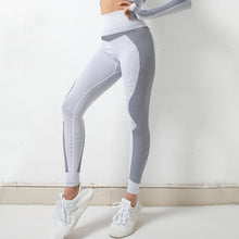 Load image into Gallery viewer, Seamless Hip-Lifting Fitness Set Jacket Zipper Sports Wear
